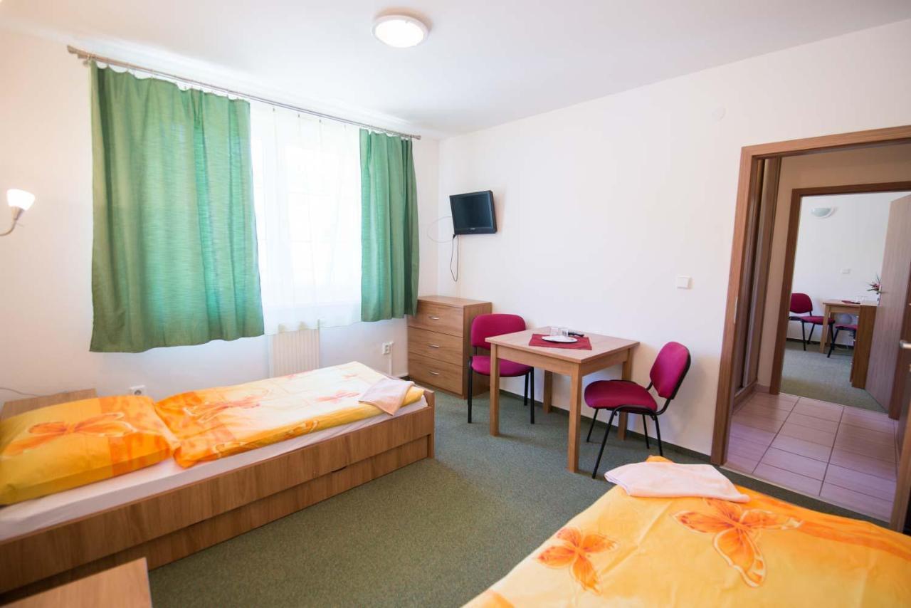 Penzion Krahule Kremnica Extérieur photo